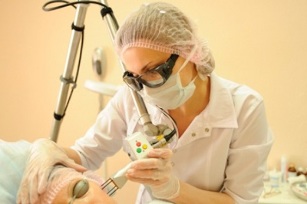 how the procedure for fractional laser skin rejuvenation is performed